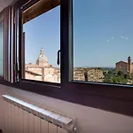 Palazzo Piccolomini Apartment *