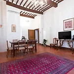 Palazzo Piccolomini Apartment