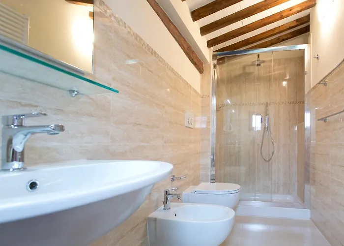 Palazzo Piccolomini *