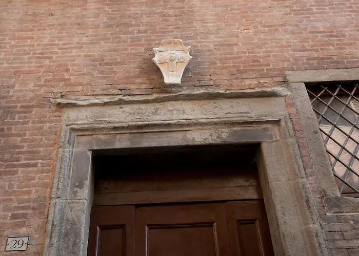 Palazzo Piccolomini Daire