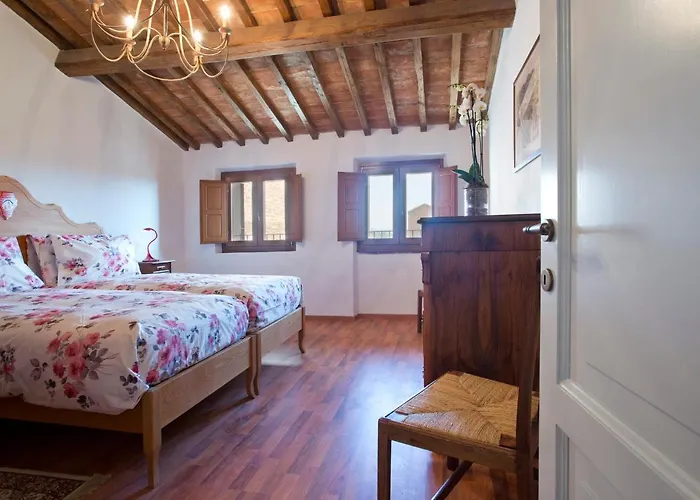 Palazzo Piccolomini *